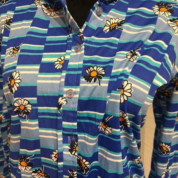 Vintage 1970s Kmart Blue daisy floral print long sleeve button up shirt - Picture 3 of 7